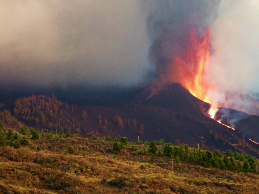 Cómo ver el Volcán de Cumbre Vieja